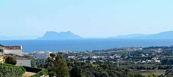  Land in Estepona, Spain No. 25306 3