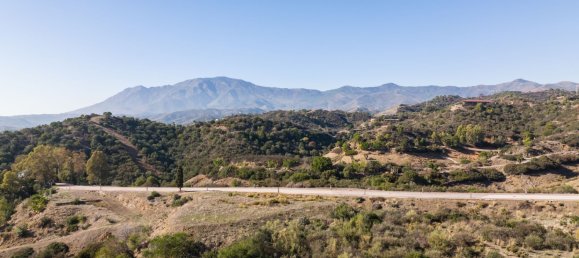  Land in Estepona, Spain No. 25306 10