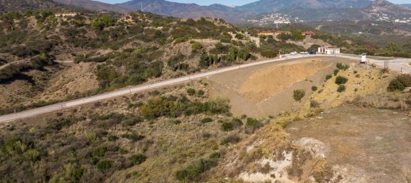  Land in Estepona, Spain No. 25306 9