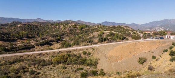  Land in Estepona, Spain No. 25306 11