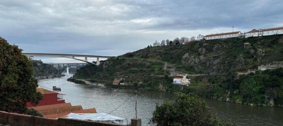 8 bedrooms House in Porto, Portugal No. 102063 9