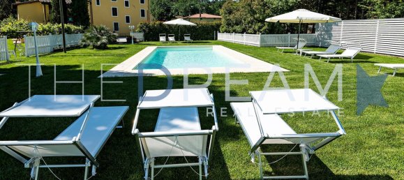 31 room Villa in Lucca, Italy No. 42665 12