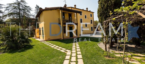 31 room Villa in Lucca, Italy No. 42665 2
