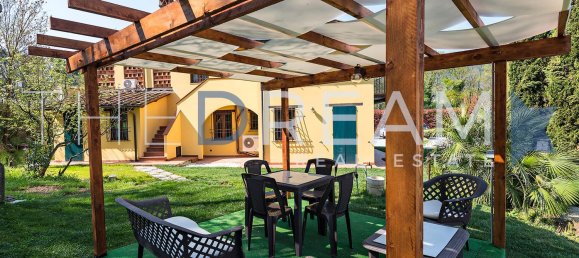 31 room Villa in Lucca, Italy No. 42665 5