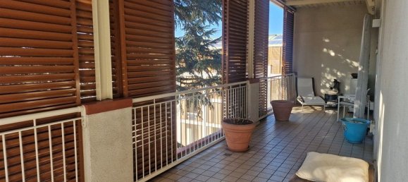 5 bedrooms Apartment in Parma, Italy No. 371133 5