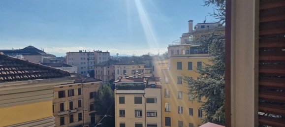 5 bedrooms Apartment in Parma, Italy No. 371133 7