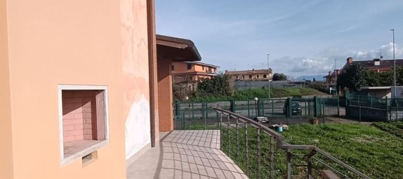 5-salle Maison à Valmontone, Italy No. 210913 3