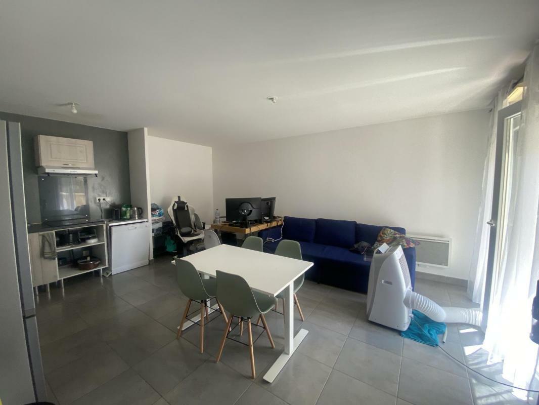 2 غرف نوم شقة في Nimes, France رقم 297511