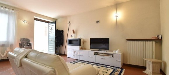 3 bedrooms House in Castelnuovo del Garda, Italy No. 310420 17