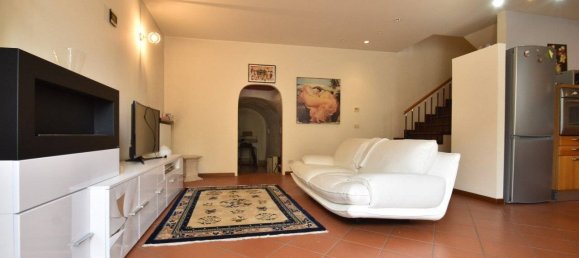 3 bedrooms House in Castelnuovo del Garda, Italy No. 310420 11