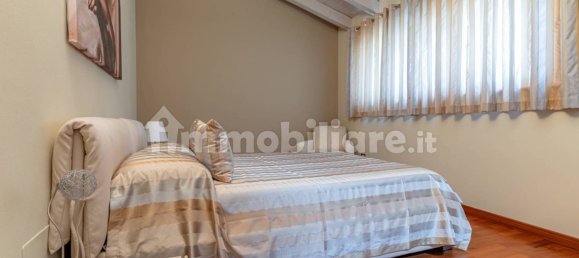 Apartamento de 2 dormitorios en Alzano Lombardo, Italy No. 271316 17