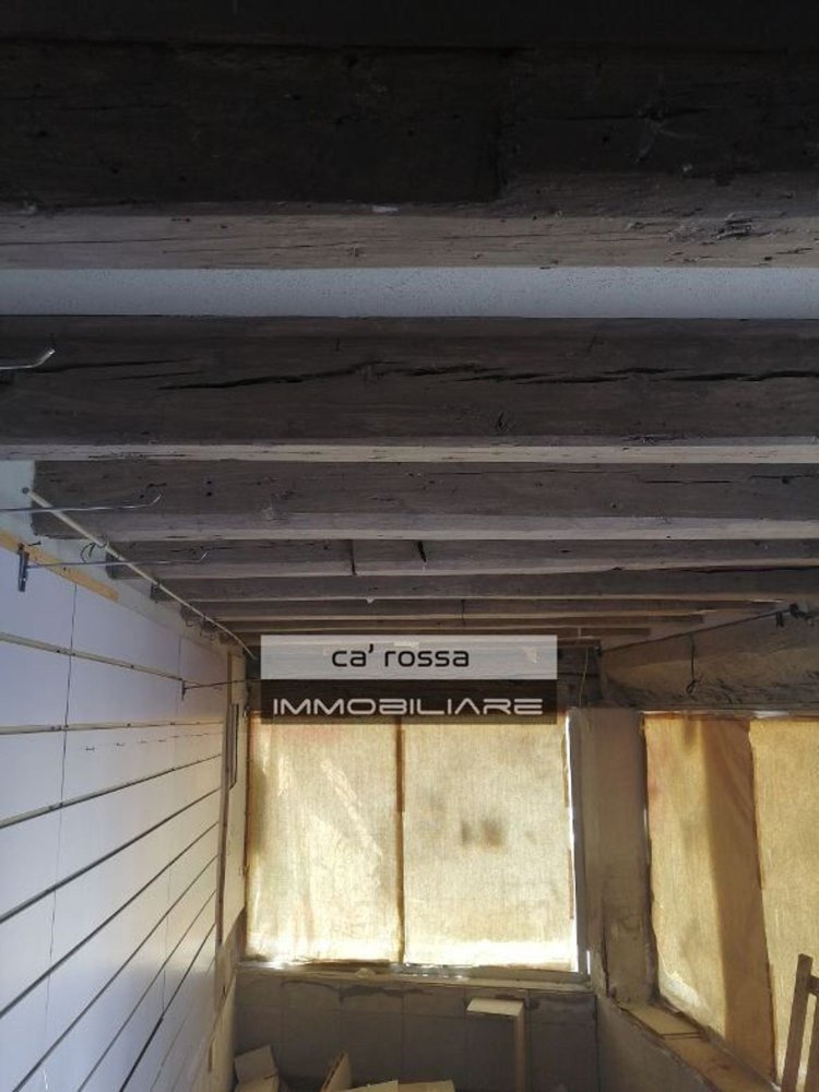 35m² Commercial property in Venice, Italy No. 109803