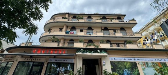 2000m² Building in Rimini, Italy No. 145644 9