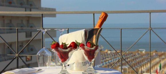 2000m² Building in Rimini, Italy No. 145644 5