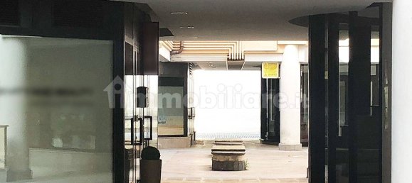 1-Zimmer Gewerbliche Immobilie in Varese, Italy, Nr. 125328 7