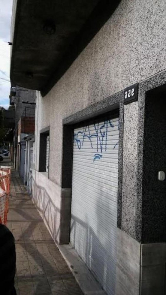 2 bedrooms House in Avellaneda, Argentina No. 18632