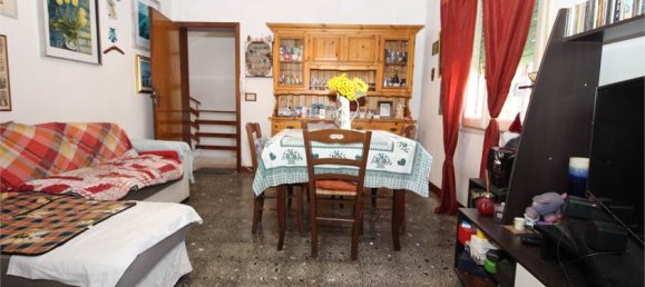 10غرفة منزل في Sassuolo, Italy رقم 344403 2