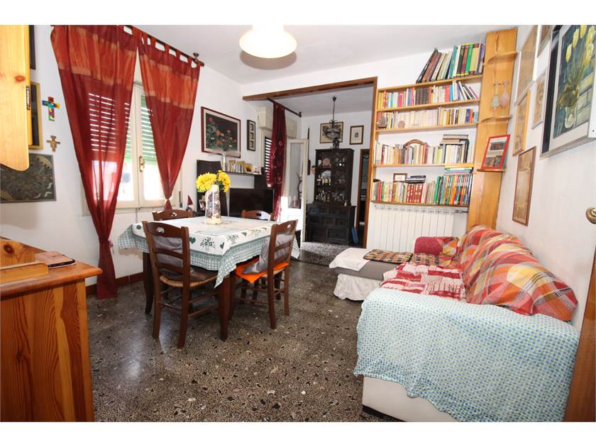 10غرفة منزل في Sassuolo, Italy رقم 344403