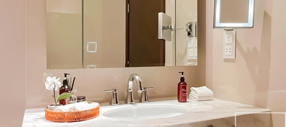 Квартира с 2 спальнями в Даунтаун Дубай (Даунтаун Бурдж Дубай), ОАЭ № 112408 10