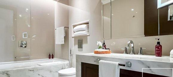 Квартира с 2 спальнями в Даунтаун Дубай (Даунтаун Бурдж Дубай), ОАЭ № 112408 11