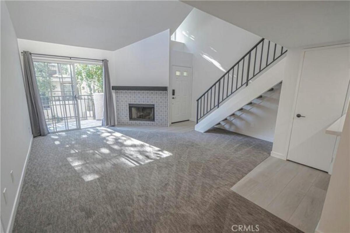 2 bedrooms House in Valencia, USA No. 405224