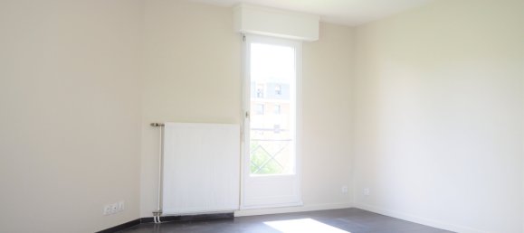 2 bedrooms Apartment in Cergy, France No. 172041 10