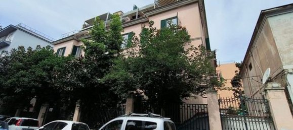 2 Schlafzimmer Wohnung in Naples, Italy, Nr. 347459 2