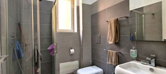 2 Schlafzimmer Wohnung in Naples, Italy, Nr. 347459 11