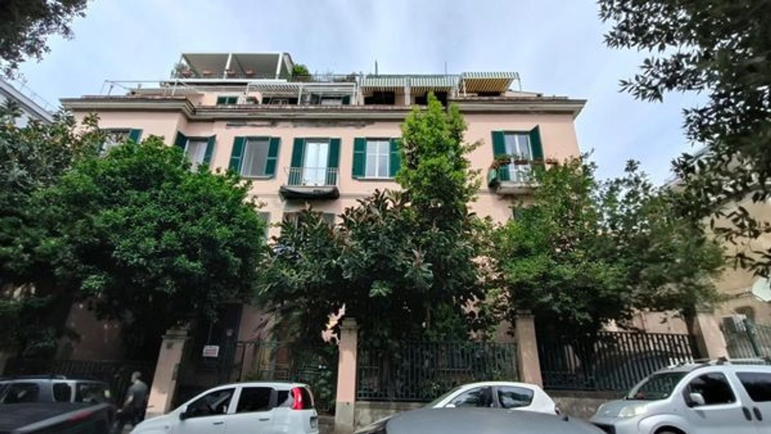 2 Schlafzimmer Wohnung in Naples, Italy, Nr. 347459