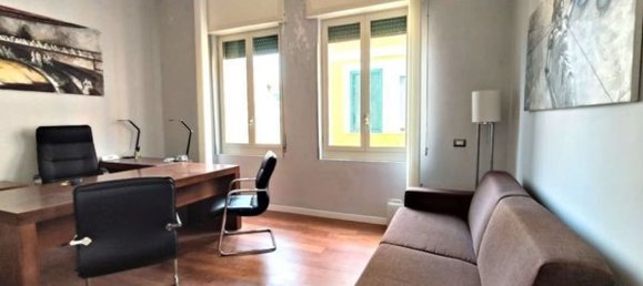 2 Schlafzimmer Wohnung in Naples, Italy, Nr. 347459 12