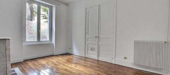 2 bedrooms Apartment in Pantin, France No. 182674 11