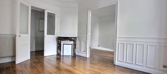 2 bedrooms Apartment in Pantin, France No. 182674 4