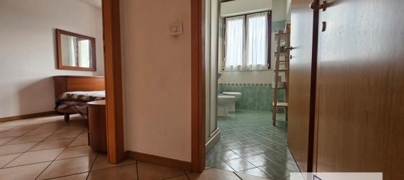 6 rooms Duplex in Rimini, Italy No. 32372 10