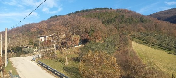 4 rooms House in Nocera Umbra, Italy No. 220396 10