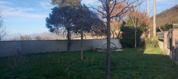 4 rooms House in Nocera Umbra, Italy No. 220396 6