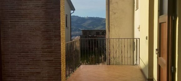 4 rooms House in Nocera Umbra, Italy No. 220396 2