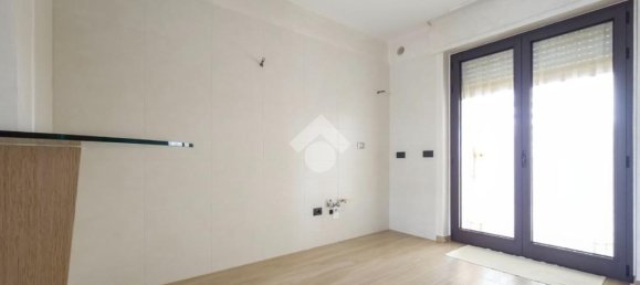 2 bedrooms Apartment in Manfredonia, Italy No. 287124 4
