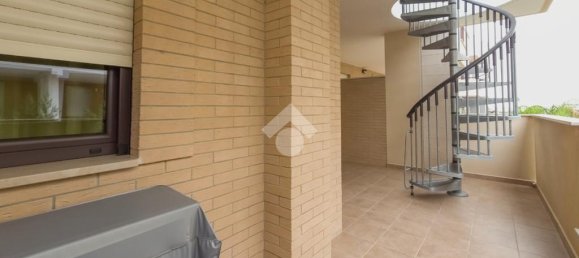 2 bedrooms Apartment in Manfredonia, Italy No. 287124 6