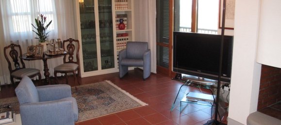 11 rooms Villa in Carmignano, Italy No. 80245 2