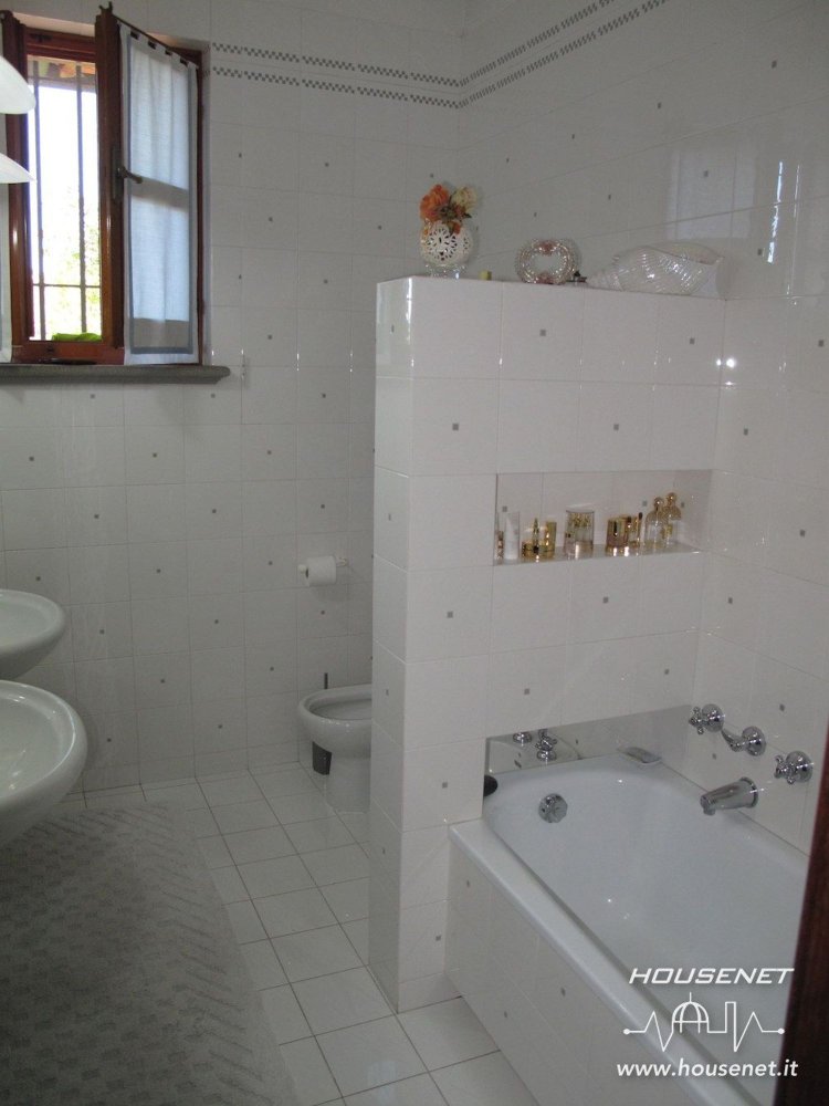 11 rooms Villa in Carmignano, Italy No. 80245