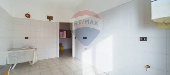 3 bedrooms Apartment in Rome, Italy No. 119652 11