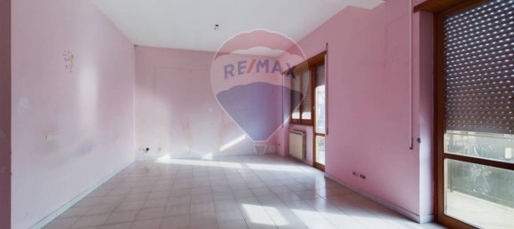 3 bedrooms Apartment in Rome, Italy No. 119652 3
