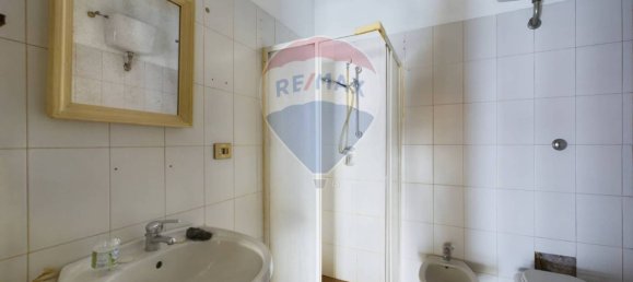 3 bedrooms Apartment in Rome, Italy No. 119652 28