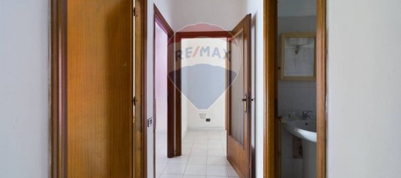 3 bedrooms Apartment in Rome, Italy No. 119652 22