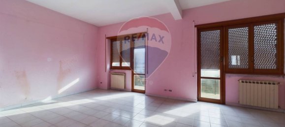 3 bedrooms Apartment in Rome, Italy No. 119652 4