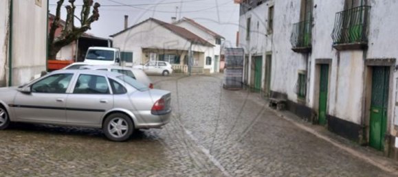 3 bedrooms House in Alvorge, Portugal No. 18119 28