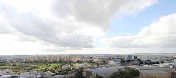 3 bedrooms Apartment in San Gwann, Malta No. 10261 9