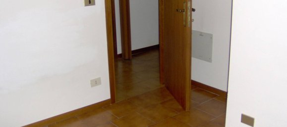 4 rooms House in Terre del Reno, Italy No. 62870 12