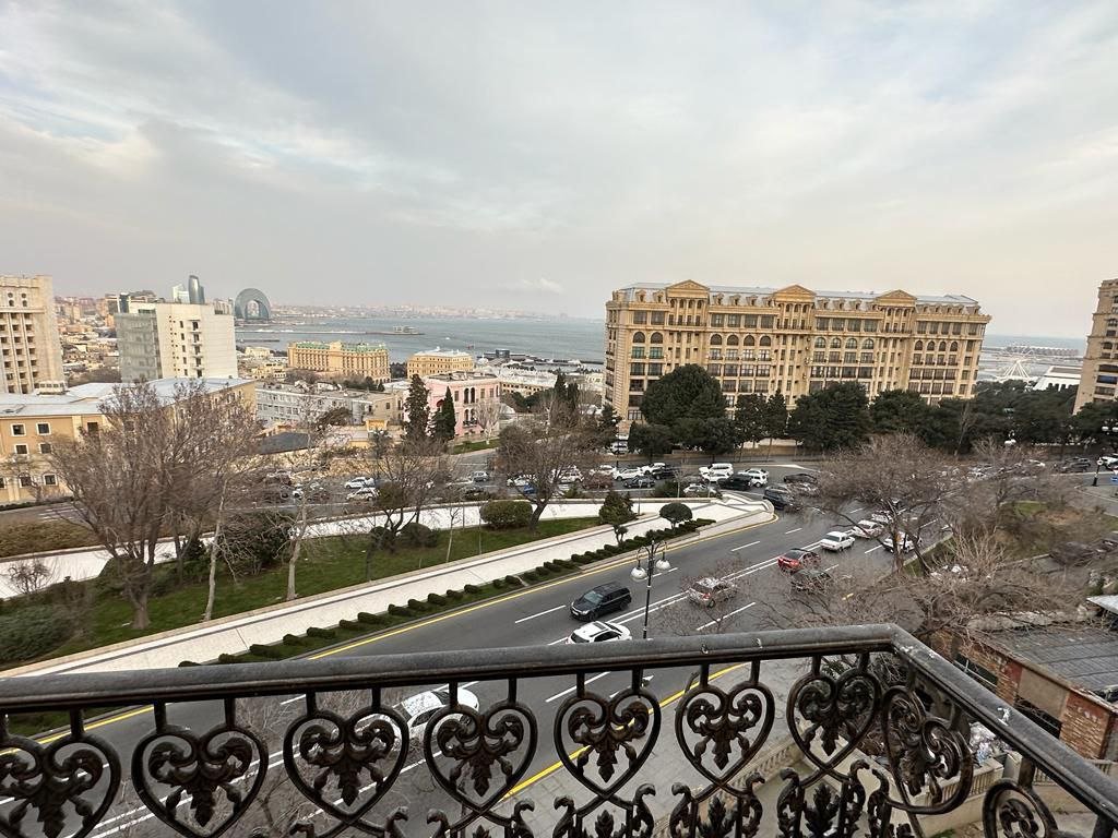 Casa T2 em Sabail, Azerbaijan N.º 2302