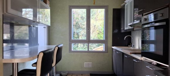 Дом с 3 спальнями в Ментенон, Франция № 235848 8